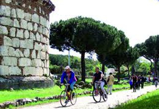 Fotopanoramica di Appia Antica Roma